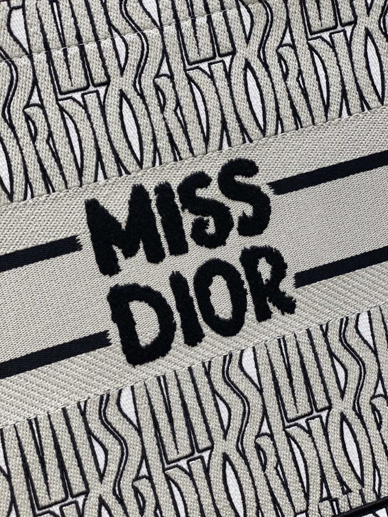 chr1st1an D10r shopping bags